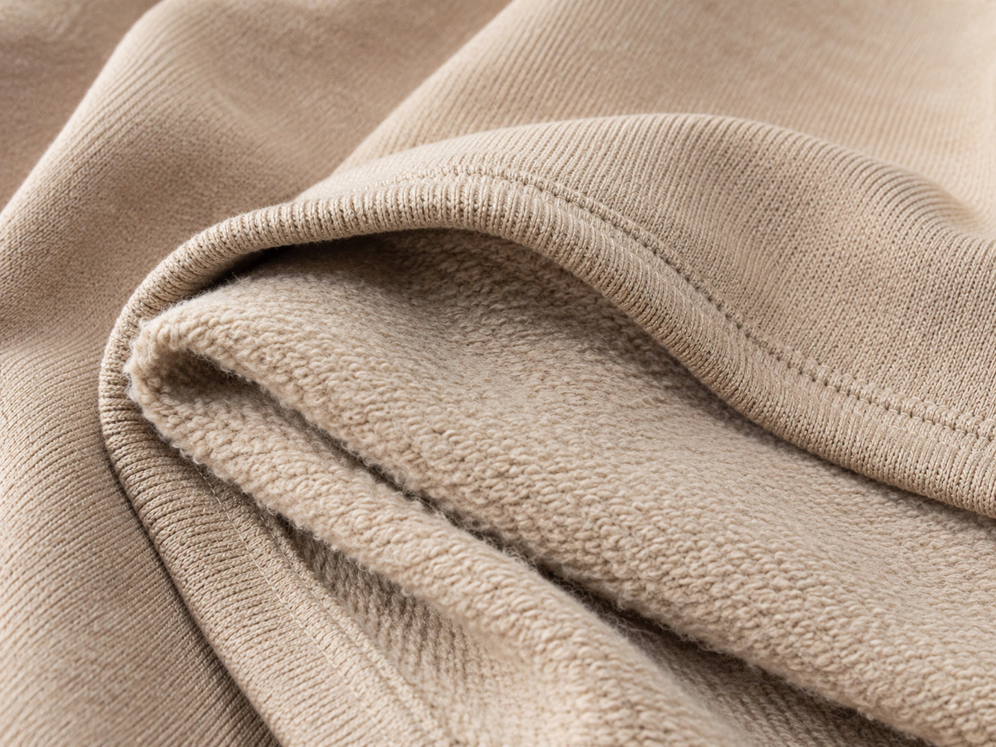 Sustainable sportswear fabric and packaging materials for B2B sourcing